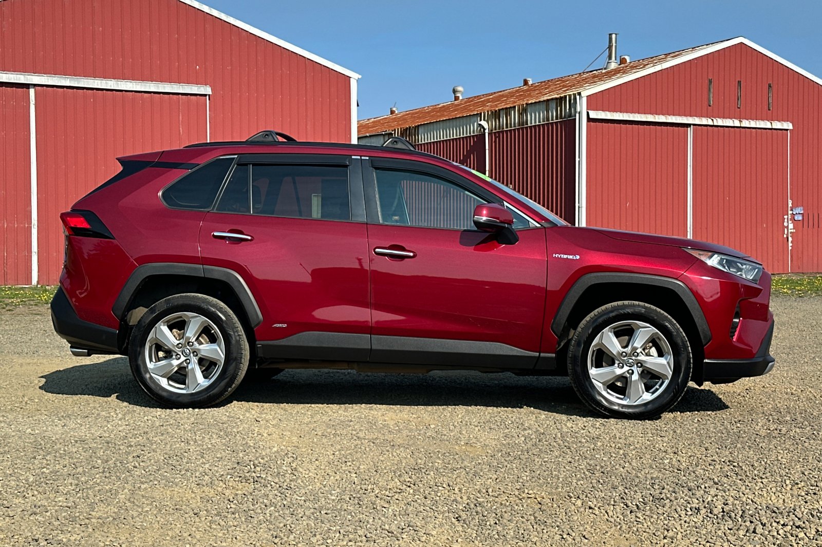 2019 Toyota RAV4 Hybrid Limited photo 2