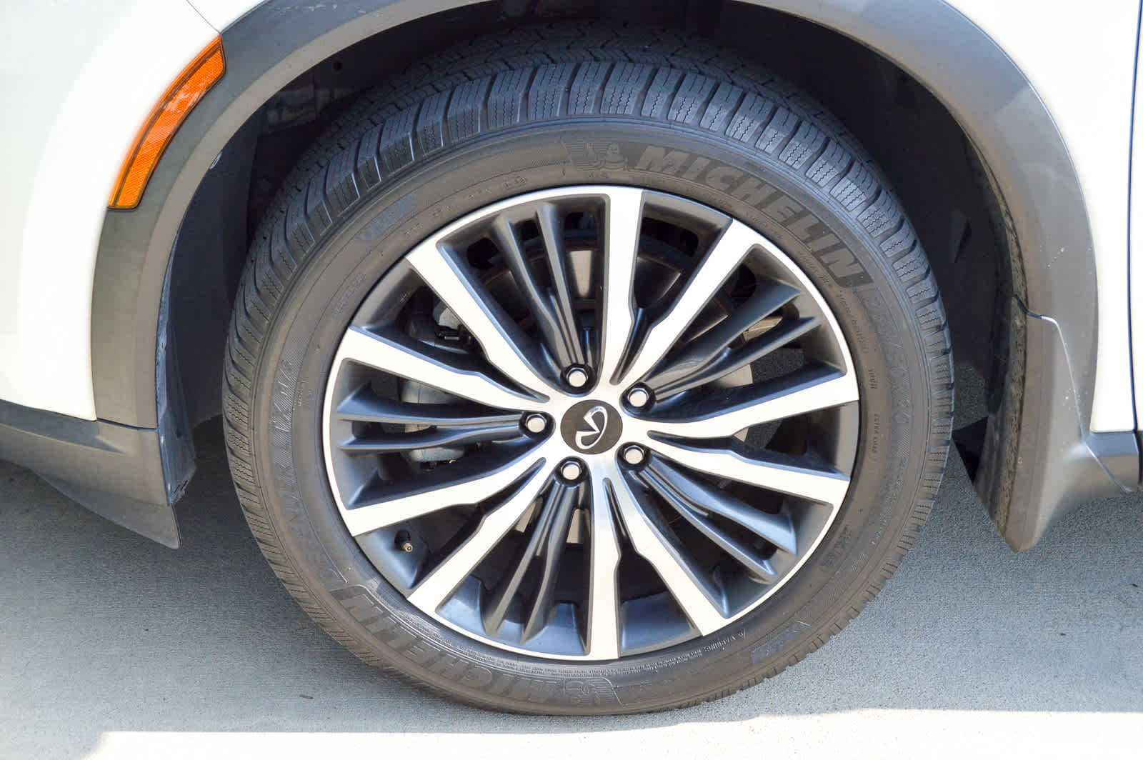 2022 Infiniti QX60 Sensory photo 8
