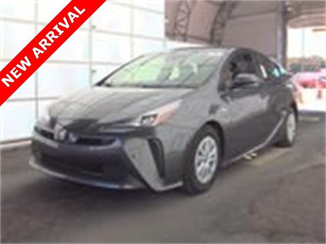2022 Toyota Prius LE photo 4
