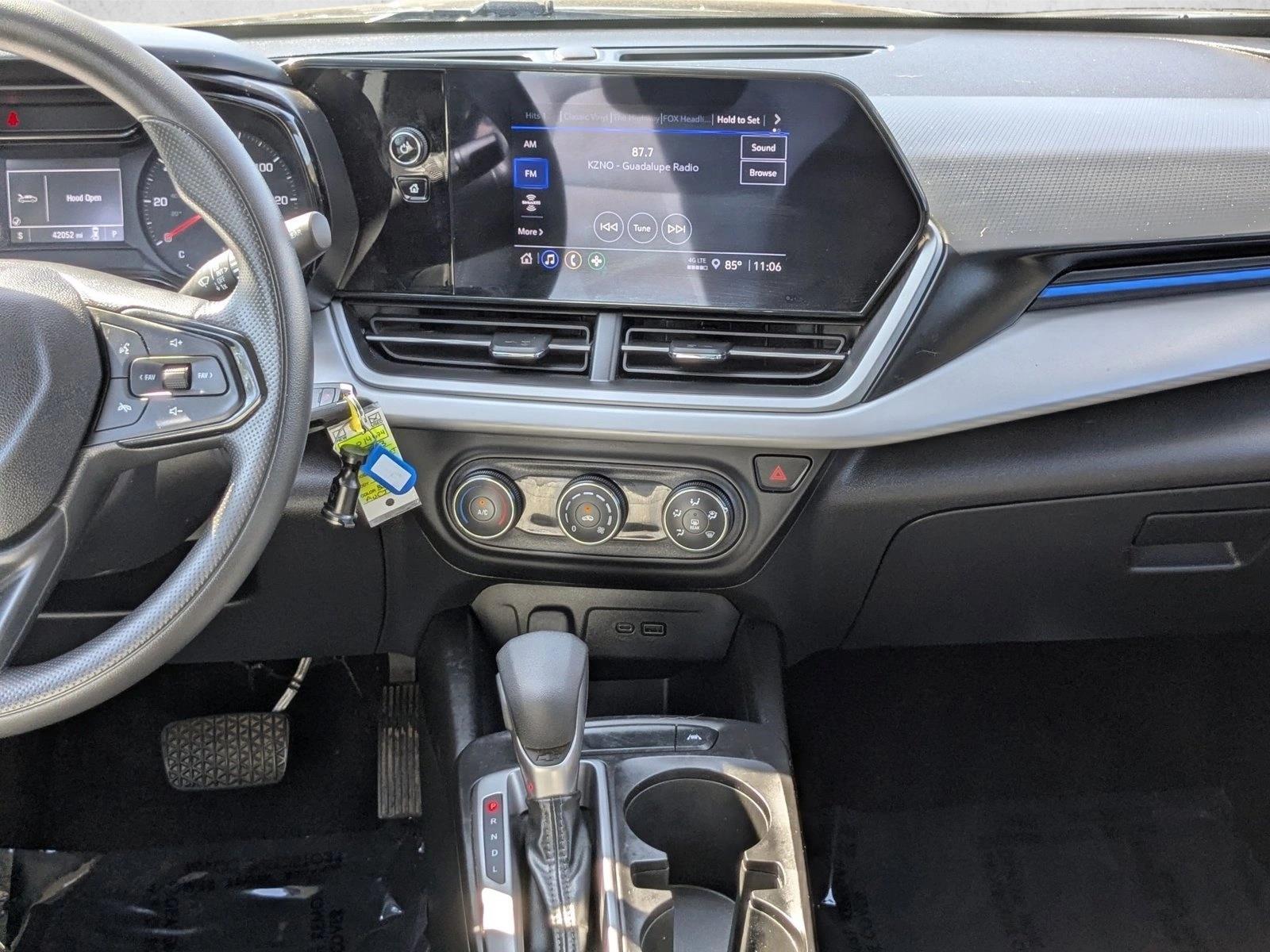 2024 Chevrolet Trax LS photo 13