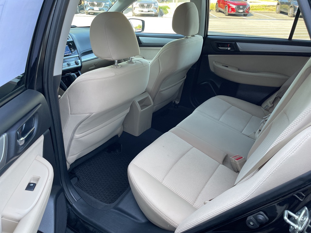 2016 Subaru Outback 2.5i Premium photo 8
