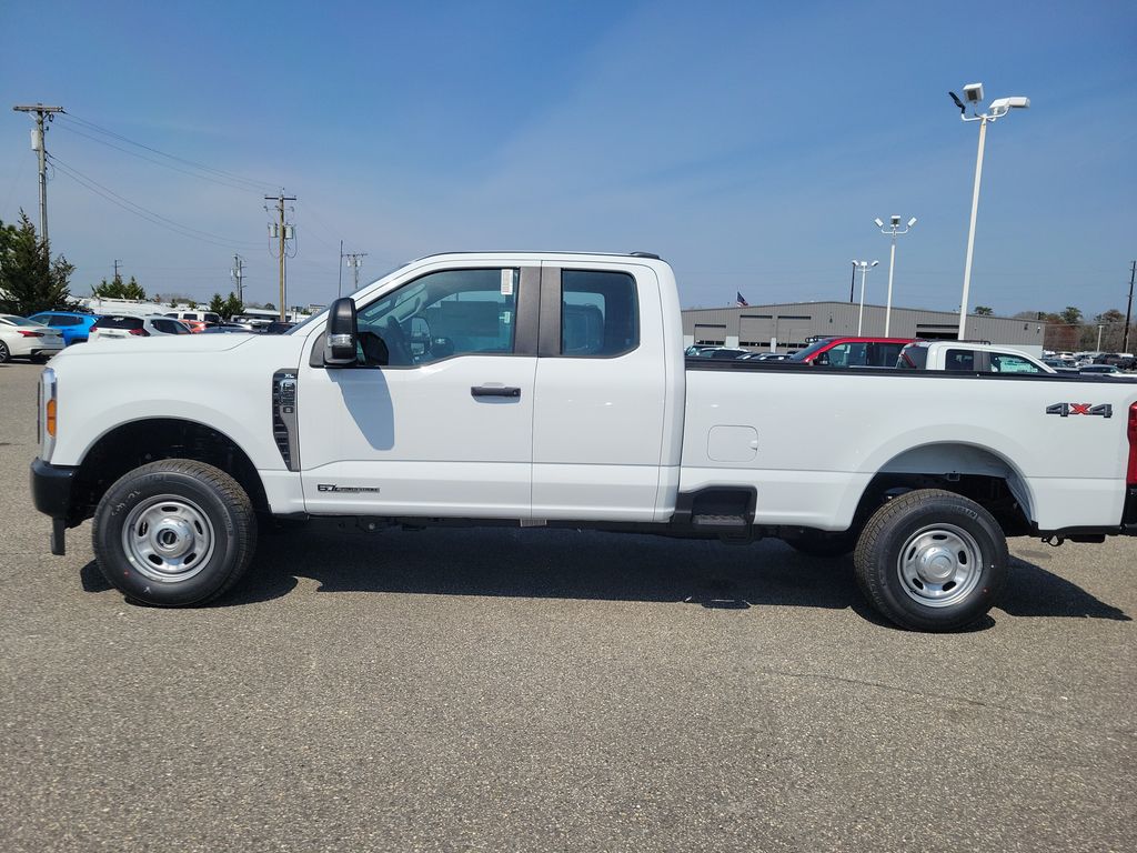 2025 Ford F-250 XL photo 4