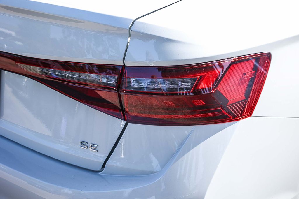 2026 Volkswagen Jetta 1.5T SE photo 3