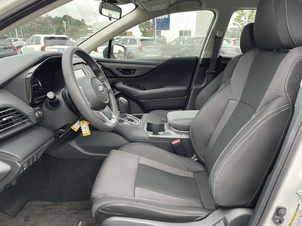 2024 Subaru Outback Base photo 7