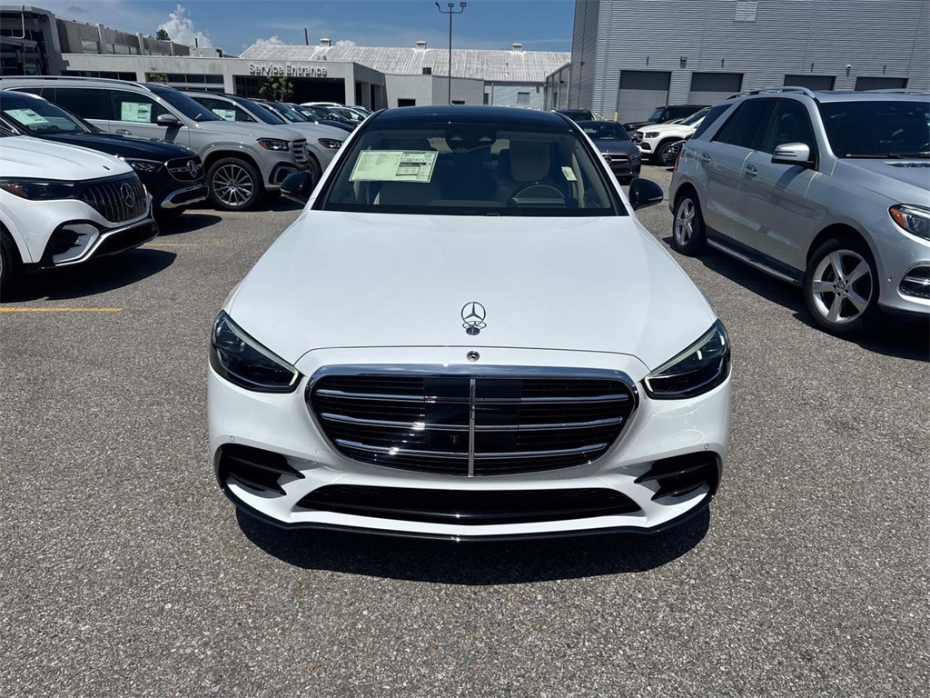 2025 Mercedes Benz S 580 4MATIC photo 2