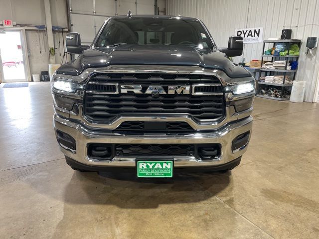 2025 Ram 2500 Tradesman photo 3