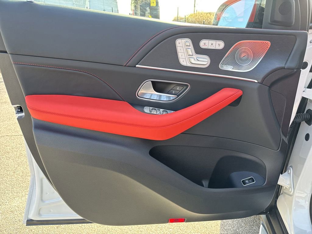 2025 Mercedes Benz GLE AMG 63 S 4MATIC photo 11
