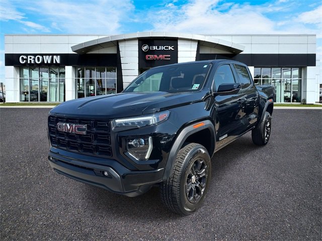 2023 GMC Canyon Elevation's photo