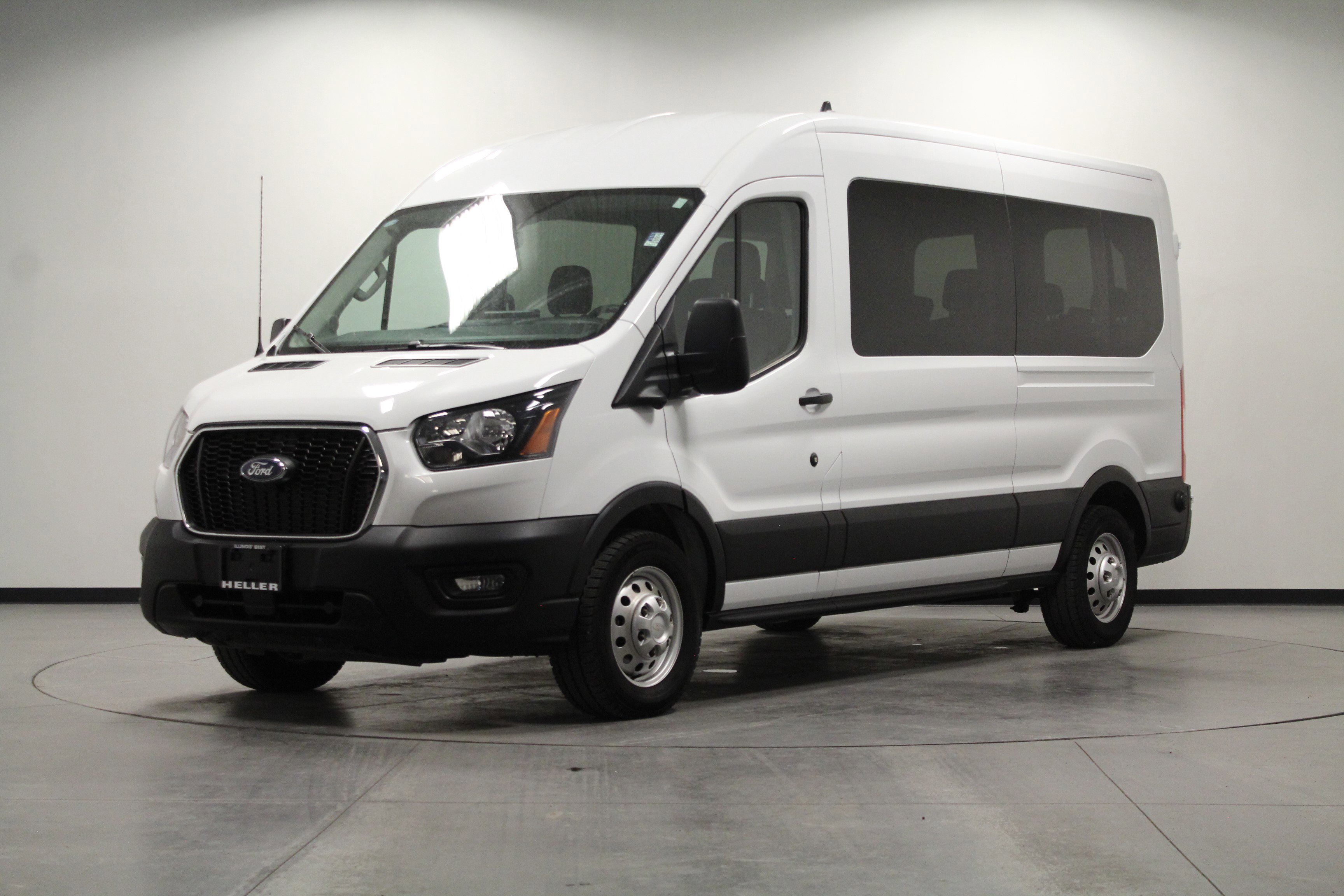 2024 Ford Transit photo 4