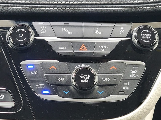 2024 Chrysler Pacifica Limited photo 24