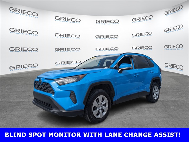 2019 Toyota RAV4 LE photo 4
