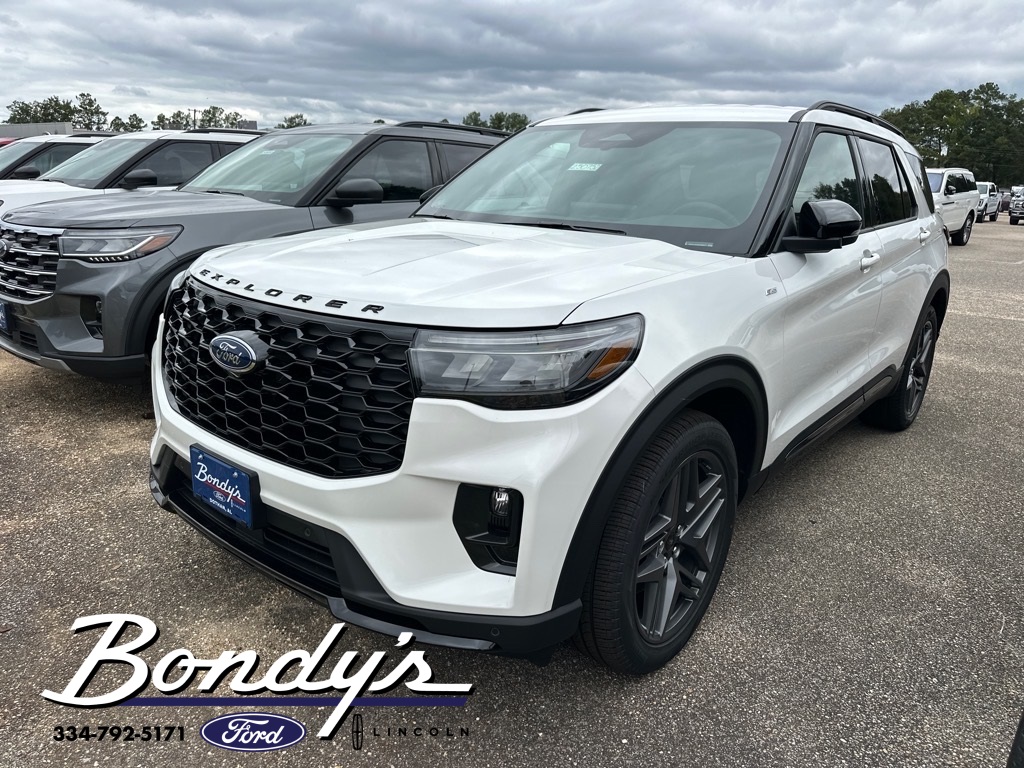 2025 Ford Explorer ST-Line photo 2