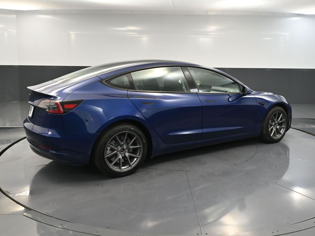 2023 Tesla Model 3 photo 4