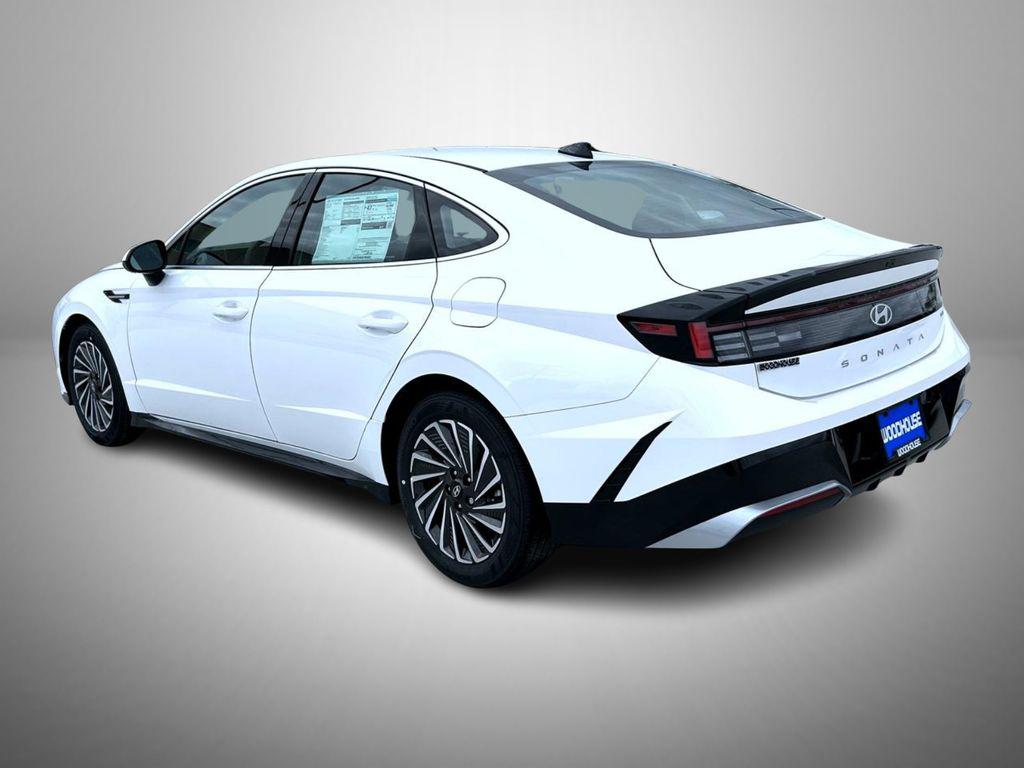 2025 Hyundai Sonata Hybrid SEL photo 7