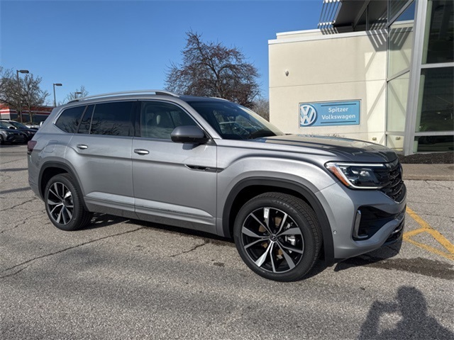 2025 Volkswagen Atlas SEL Premium R-Line photo 2