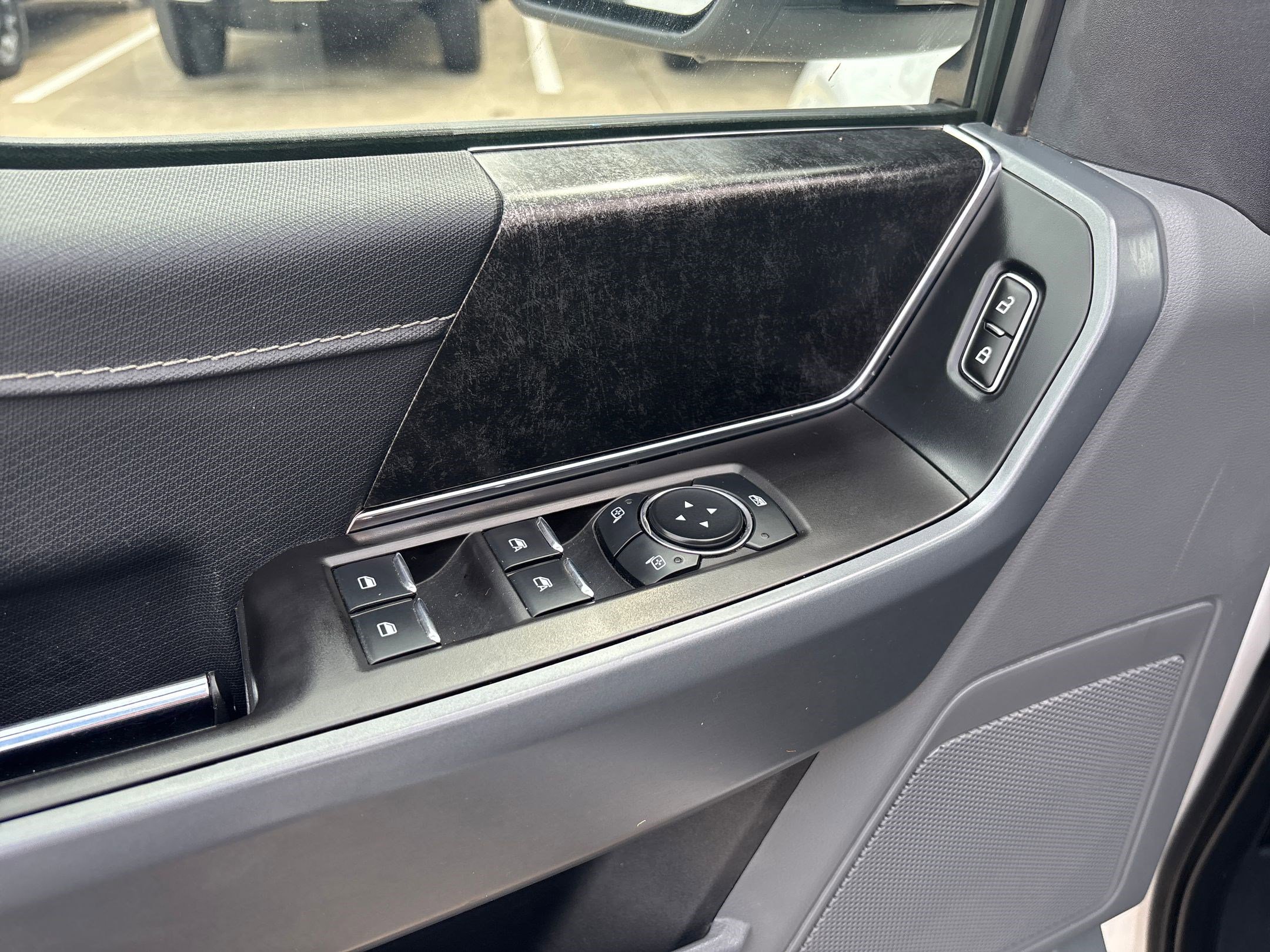2023 Ford F-150 XLT photo 11