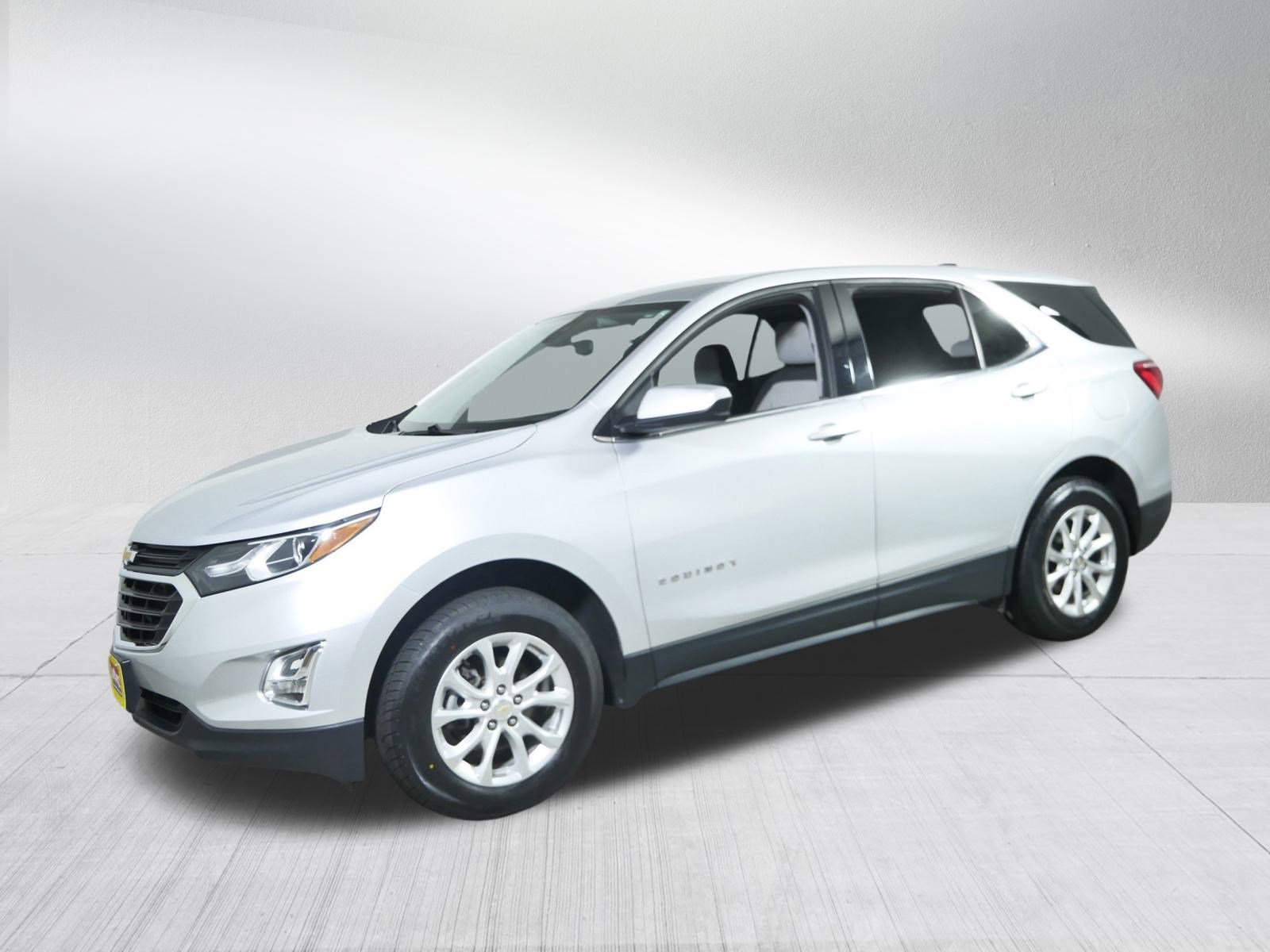 2020 Chevrolet Equinox LT photo 3