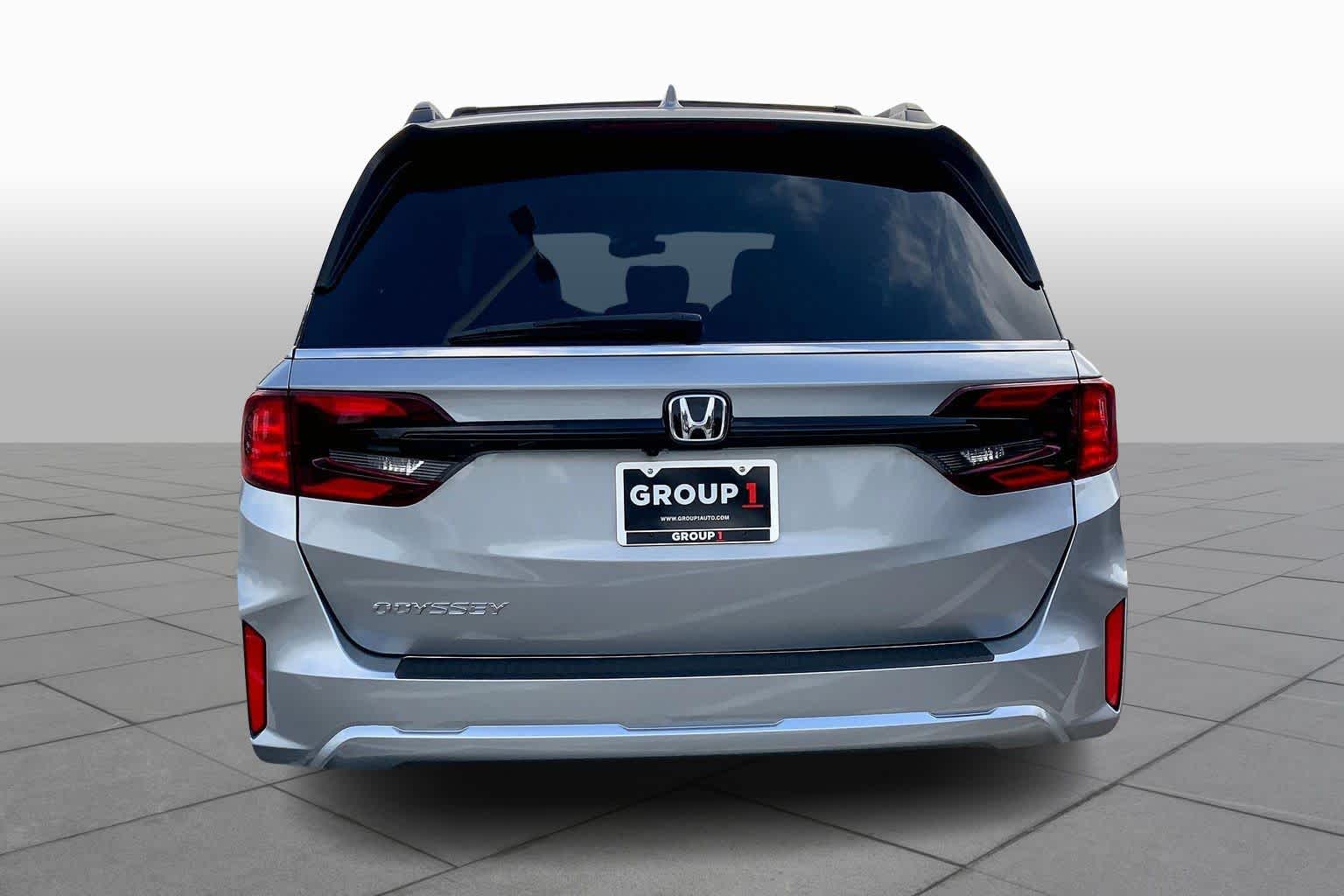 2026 Honda Odyssey EX-L photo 4
