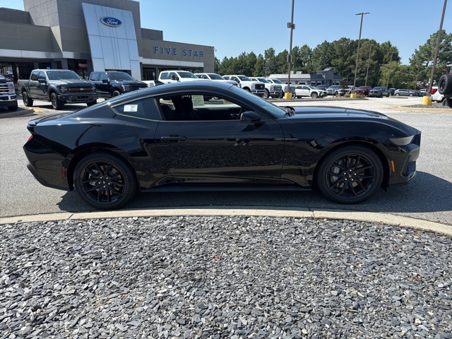 2025 Ford Mustang GT photo 12