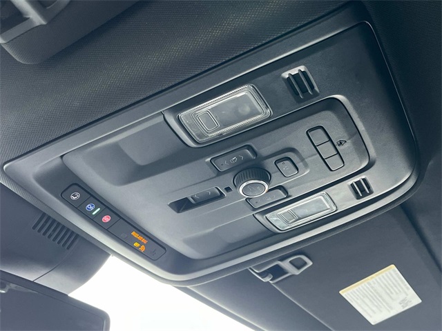 2023 Chevrolet Suburban Premier photo 36
