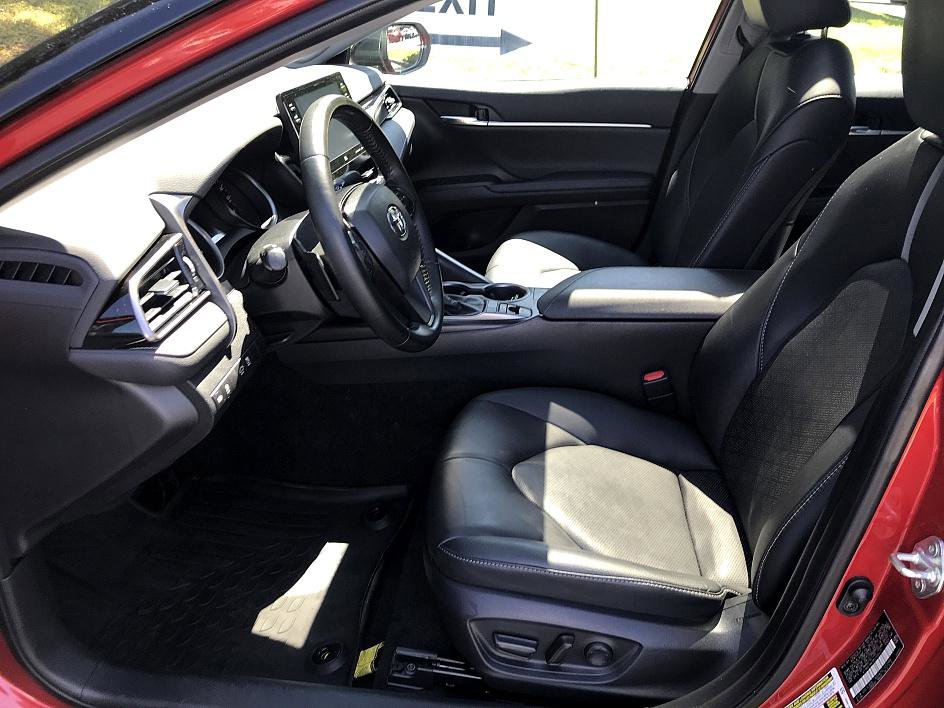 2023 Toyota Camry XSE photo 9