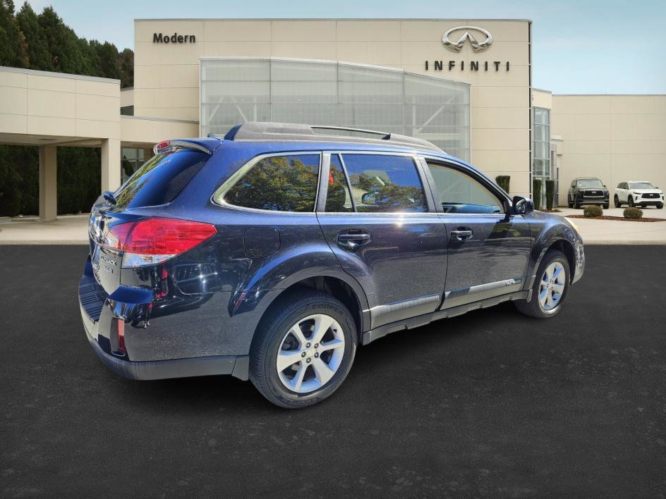 2013 Subaru Outback 3.6R Limited photo 4