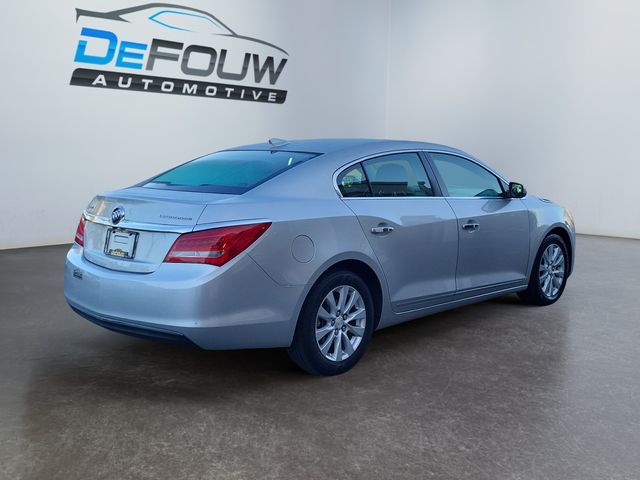 2015 Buick LaCrosse Base photo 2