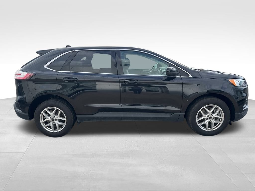 2024 Ford Edge SEL photo 9
