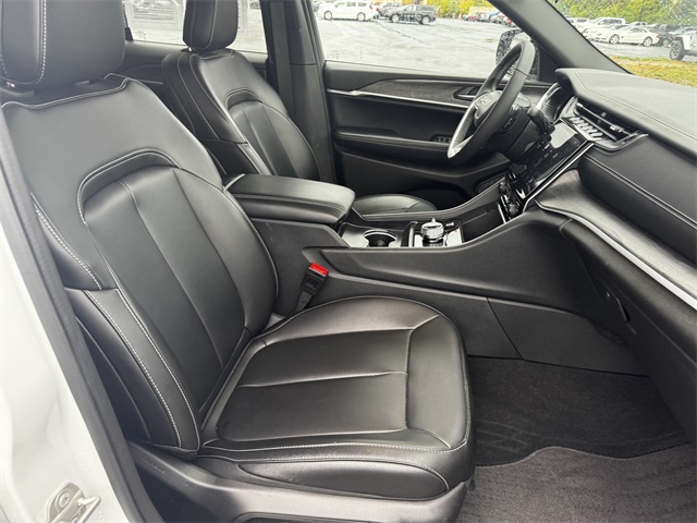 2024 Jeep Grand Cherokee Limited photo 14