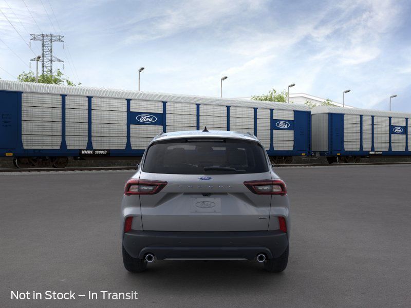 2025 Ford Escape ST-Line photo 5