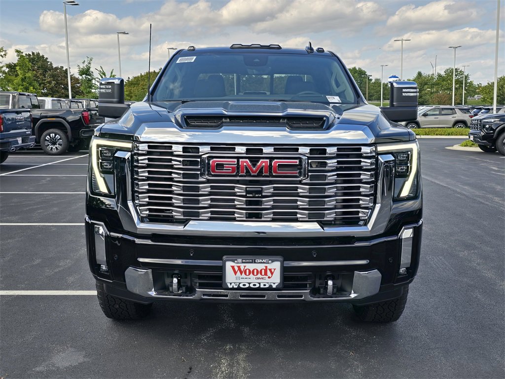 2026 Gmc Sierra HD Denali photo 2