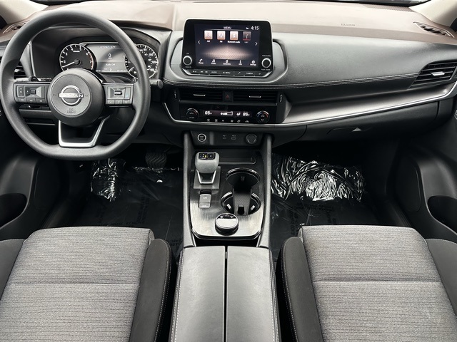 2023 Nissan Rogue SV photo 3