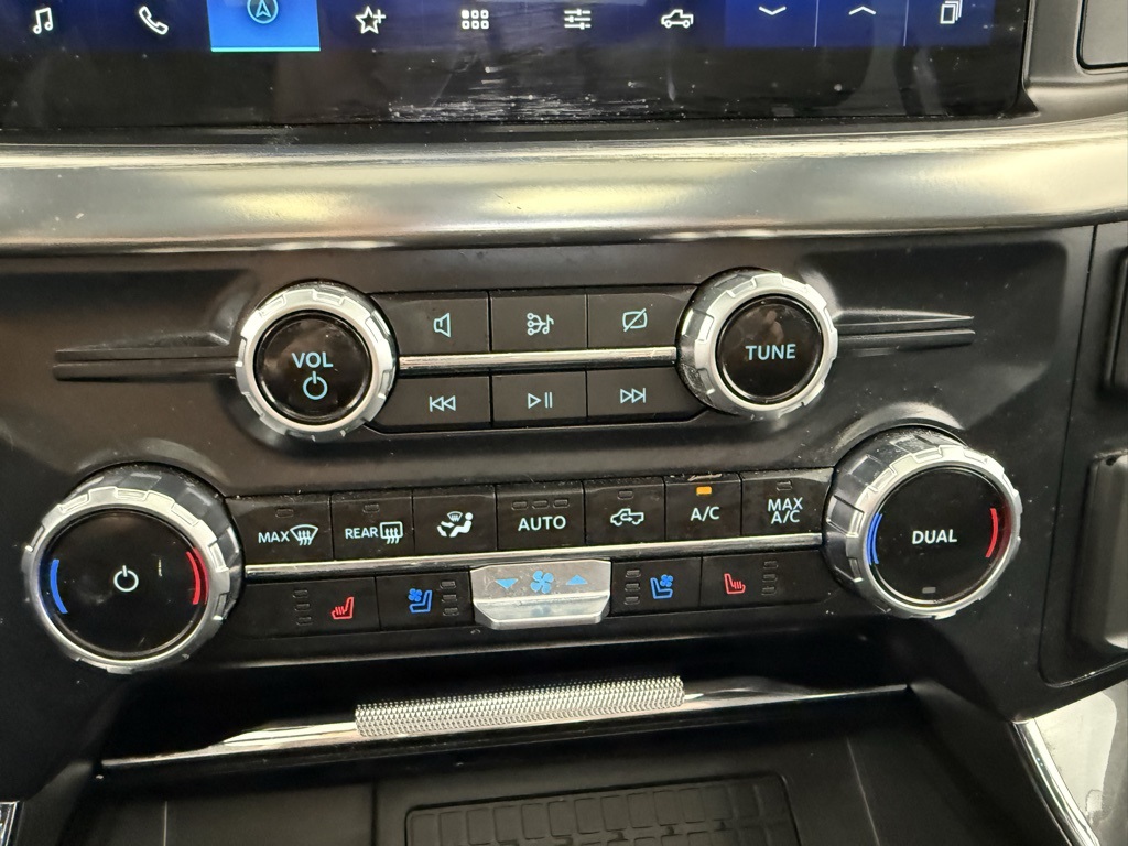 2023 Ford F-150 Lariat photo 25