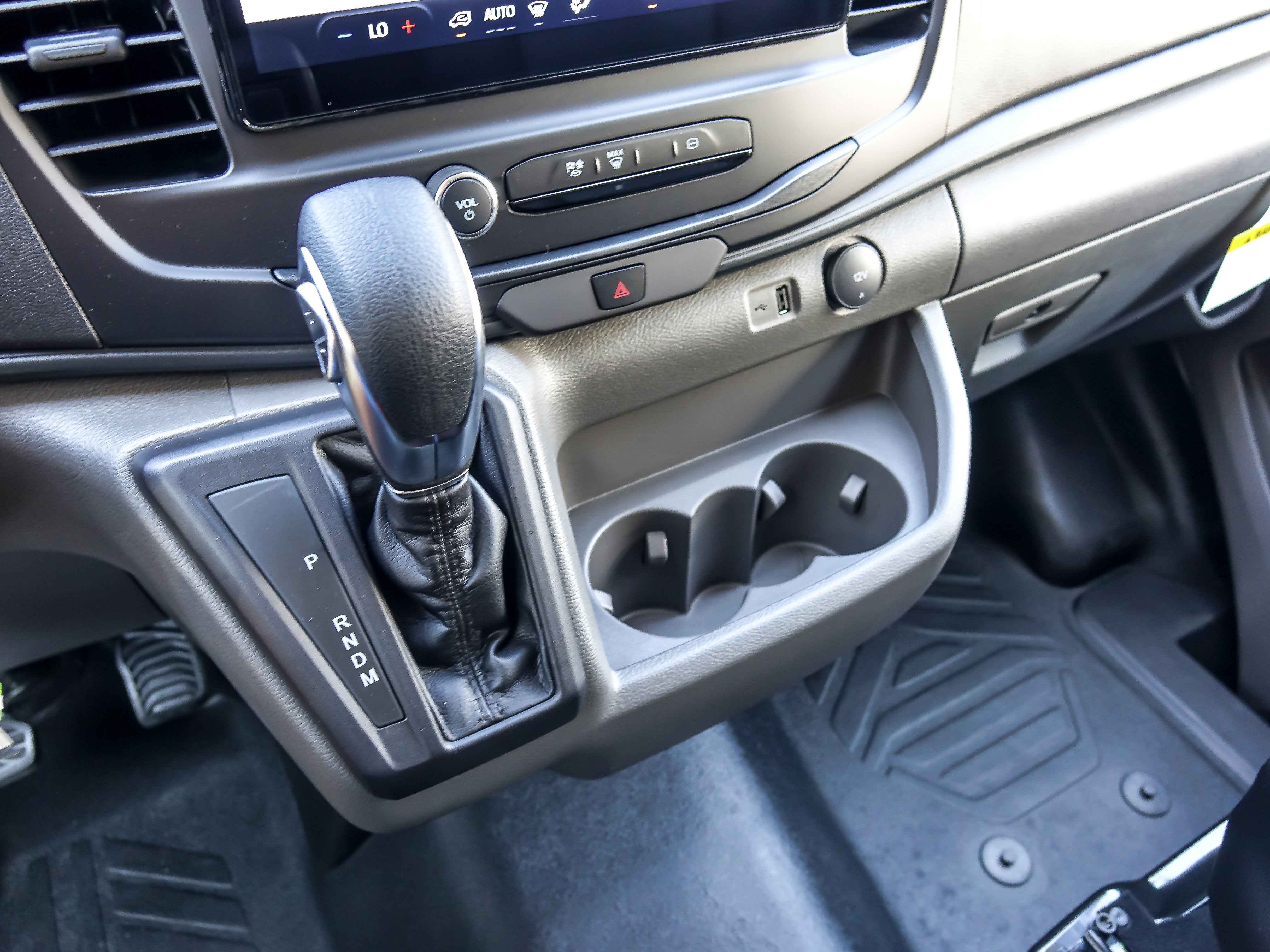 2025 FORD TRANSIT - Image 15