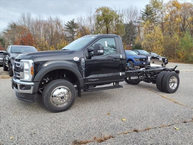 2024 Ford F-550 photo 4