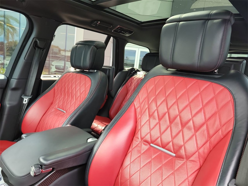 2019 Land Rover Range Rover SV Autobiography Dynamic photo 23