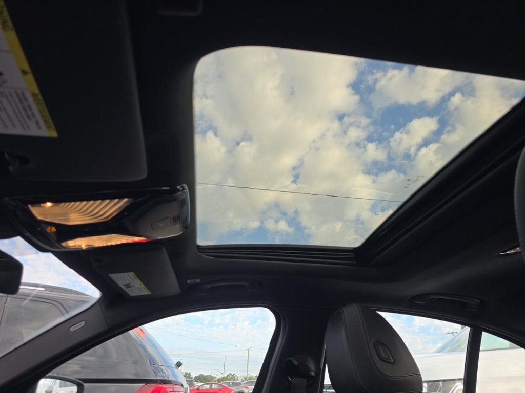 2024 Bmw 330i 3-Series photo 3