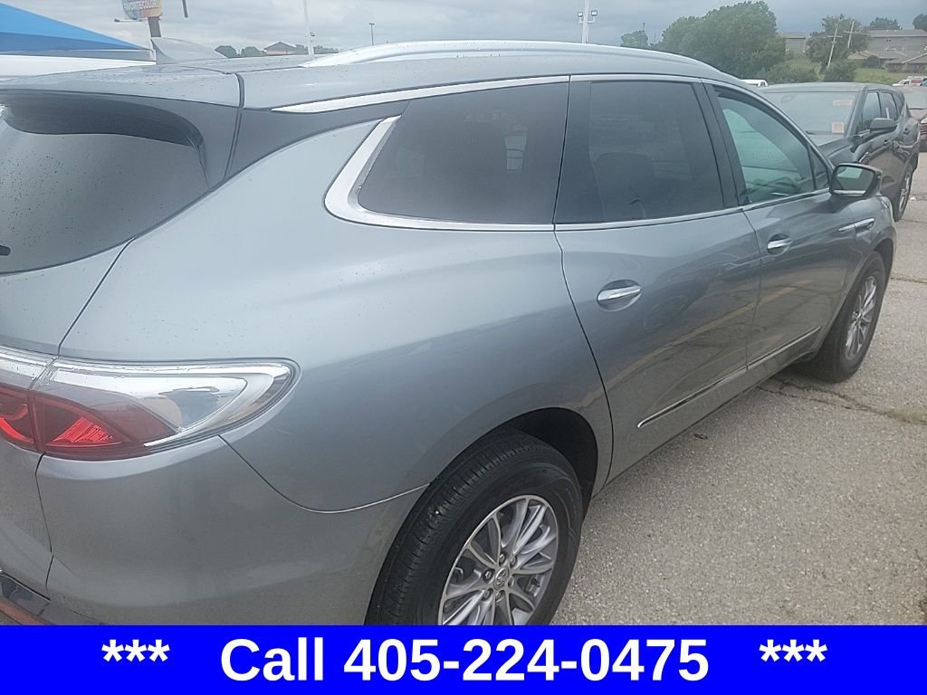 2024 Buick Enclave Premium photo 18