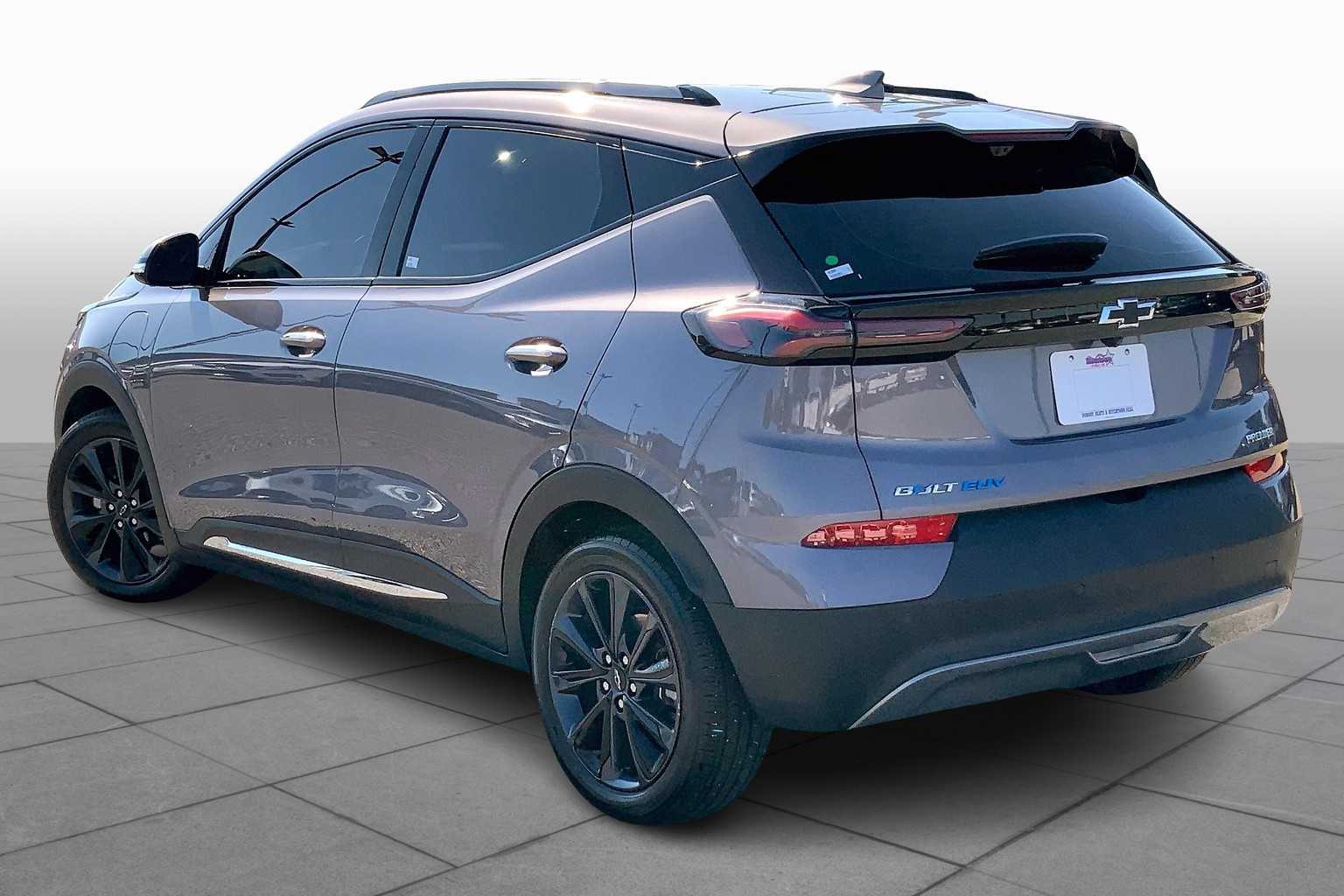 2022 Chevrolet Bolt EUV Premier photo 11