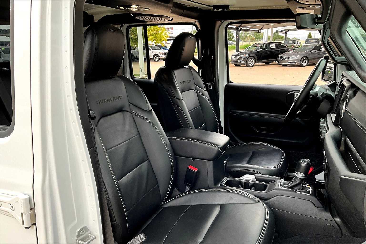 2021 Jeep Gladiator Overland photo 9
