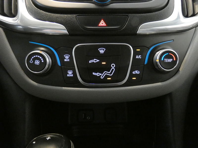 2018 Chevrolet Equinox photo 10