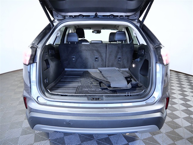 2023 Ford Edge SEL photo 8