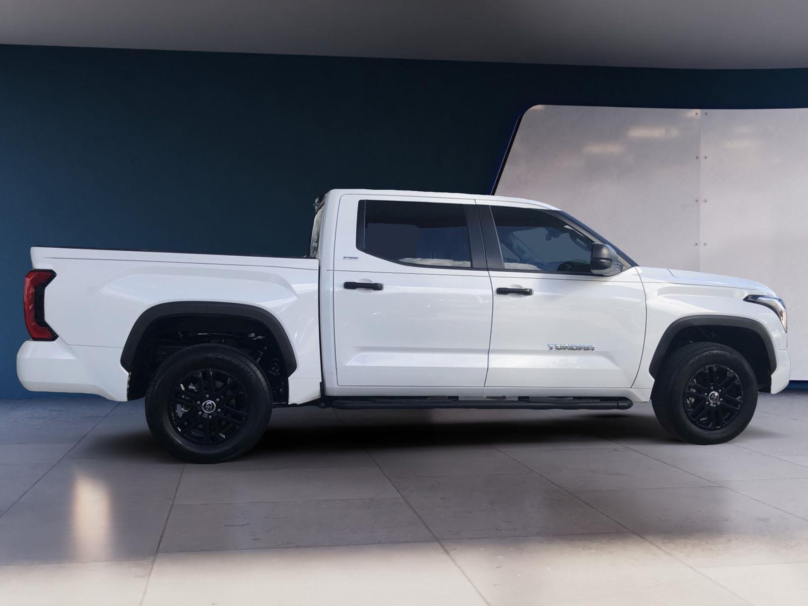 2024 Toyota Tundra SR5 CrewMax photo 5