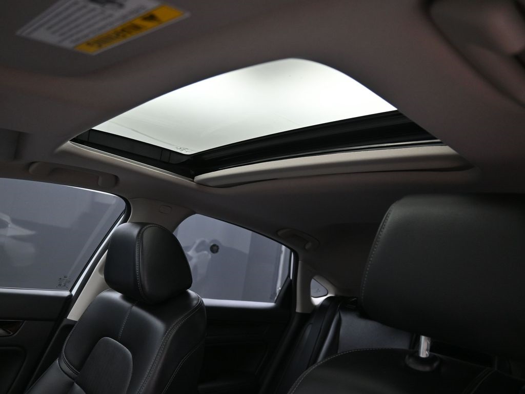 2022 Honda Civic EX-L photo 24