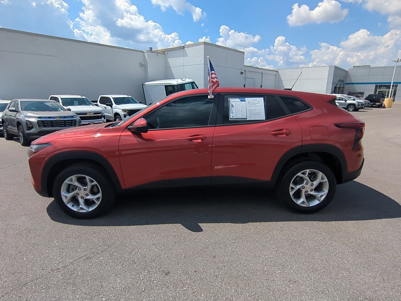 2024 Chevrolet Trax LS photo 5