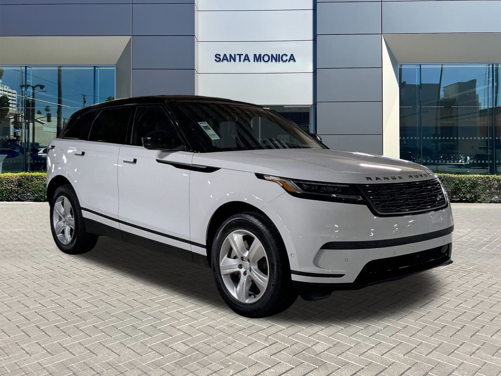 2026 Land Rover Range Rover Velar S photo 7