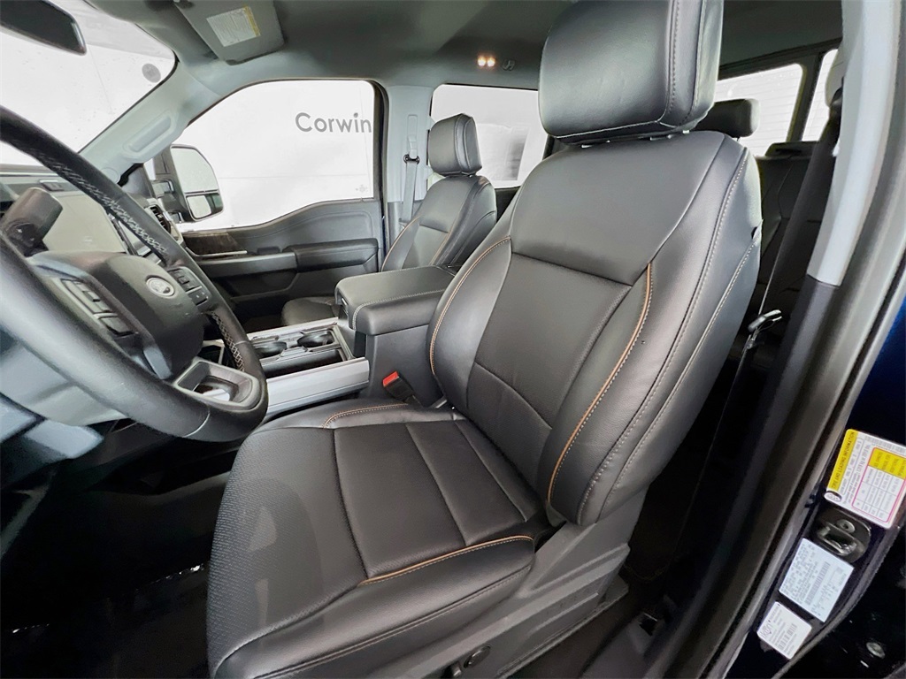 2025 Ford F-250 Lariat photo 25