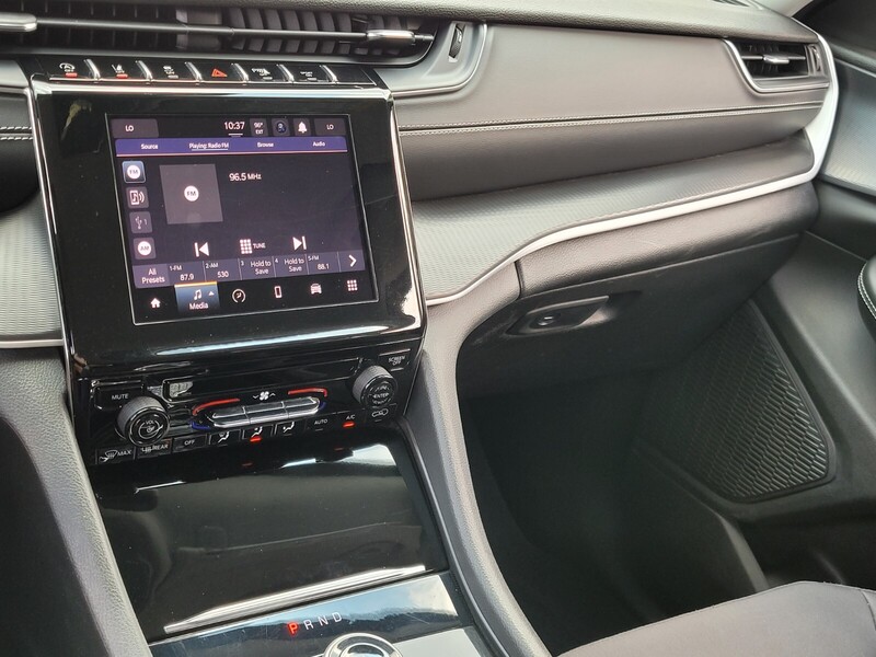 2023 Jeep Grand Cherokee Laredo photo 23