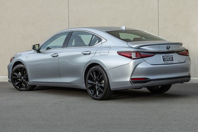 2023 Lexus ES 300h F SPORT Handling photo 4