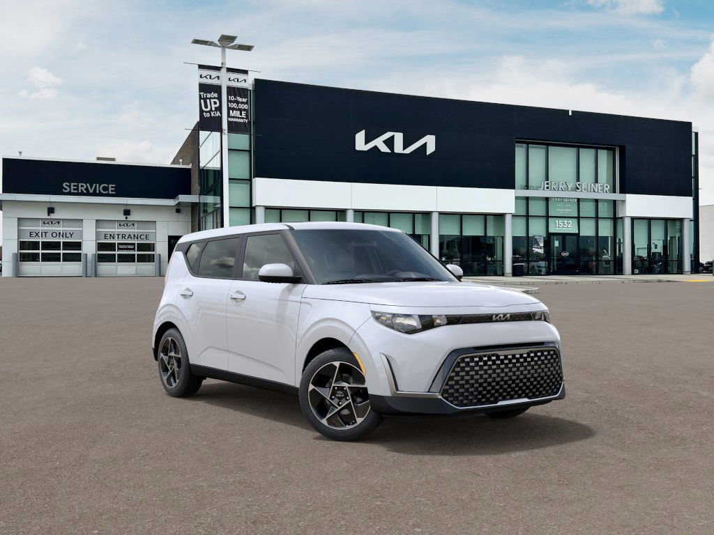 2025 Kia Soul EX photo 4